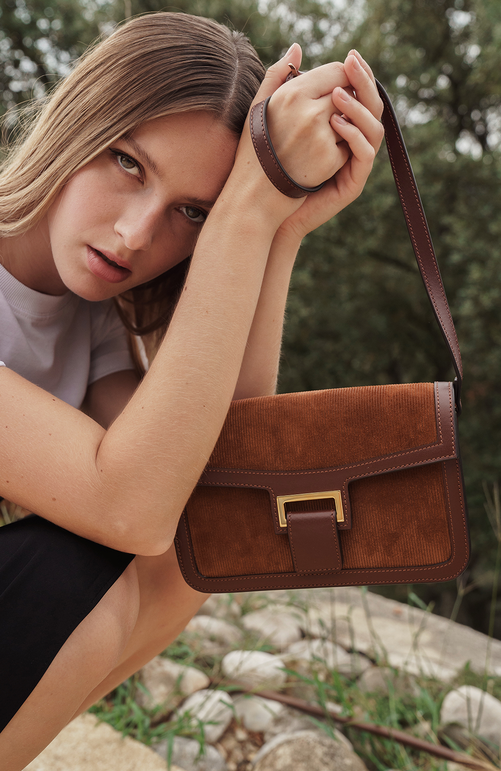 lifestyle-portrait-2-daim-cotele-brun