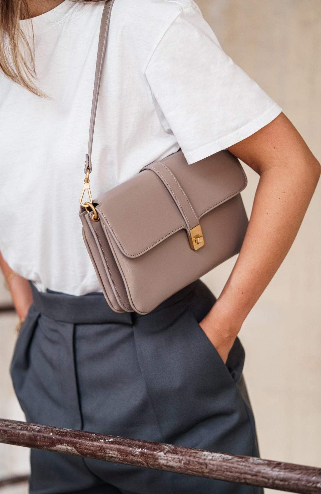 lifestyle-portrait-1-taupe