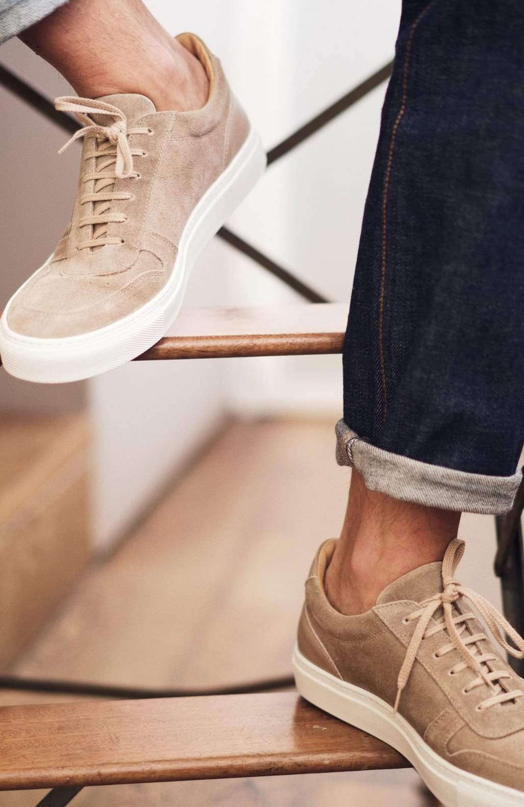 lifestyle-portrait-2-taupe