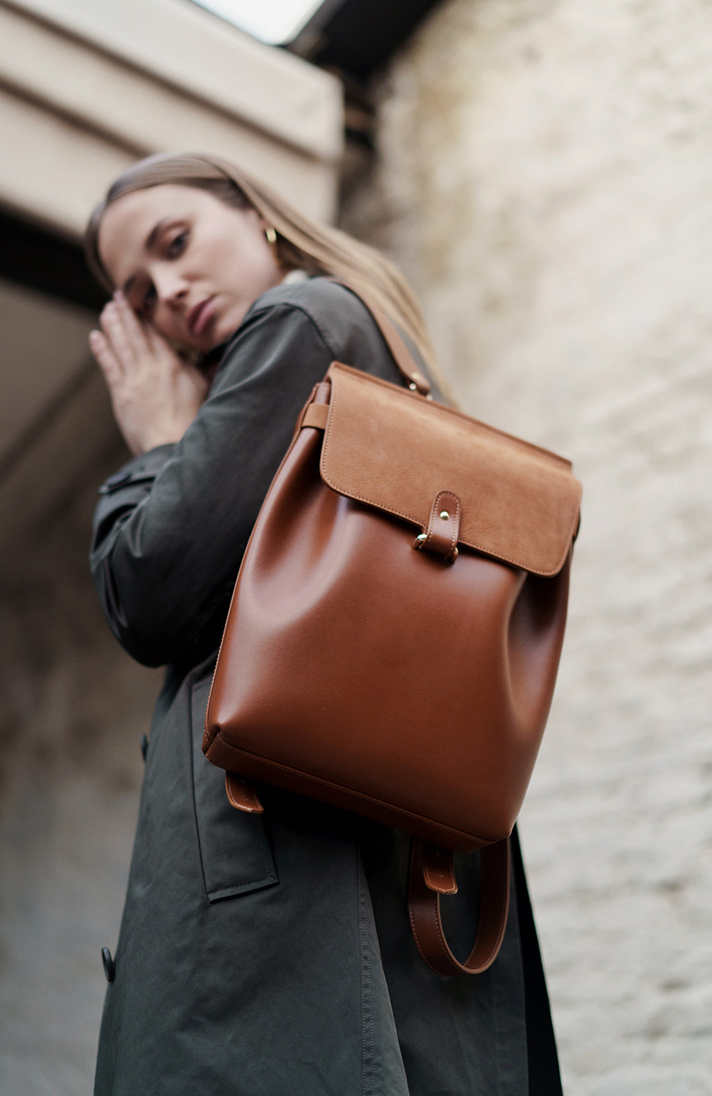 lifestyle-portrait-camel