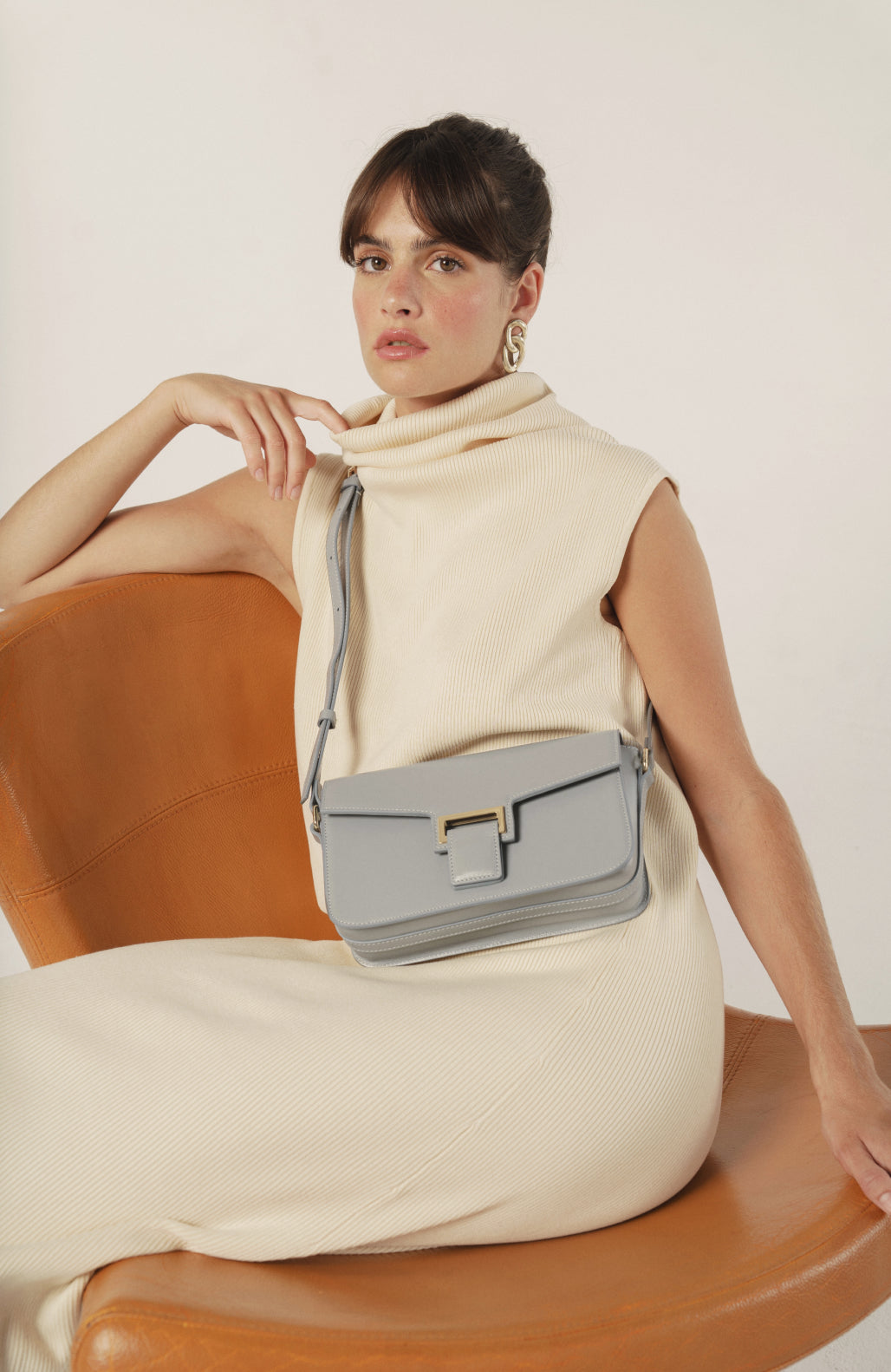 lifestyle-portrait-2-bleu-denim-liégé