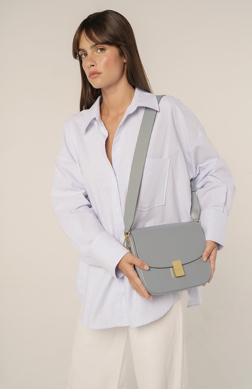 lifestyle-portrait-1-bleu-denim-liégé